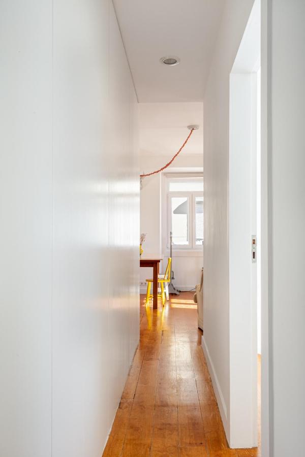 Joivy Chic 2Br Apt In Bairro Alto, 2Mins To Sao Pedro De Alcantara Viewpoint Lisboa Exterior foto
