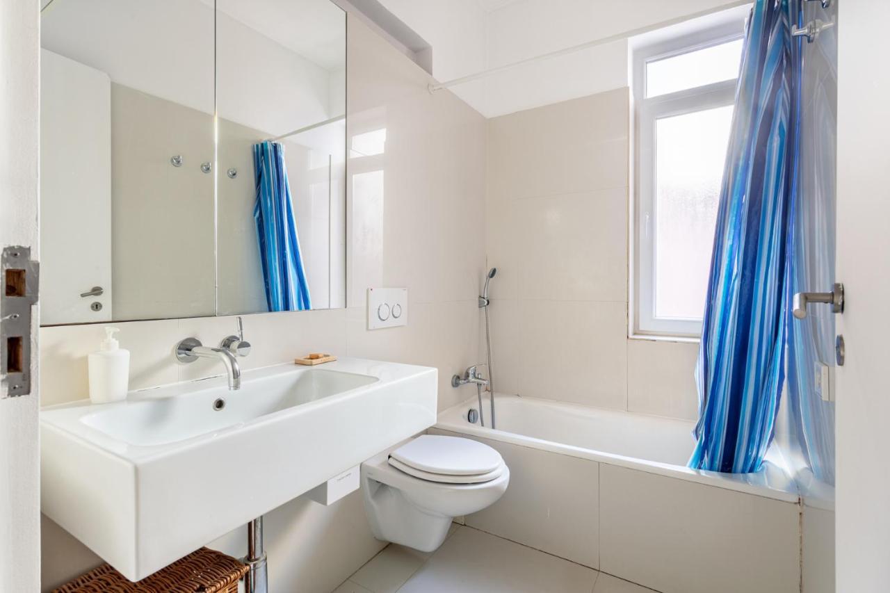 Joivy Chic 2Br Apt In Bairro Alto, 2Mins To Sao Pedro De Alcantara Viewpoint Lisboa Exterior foto